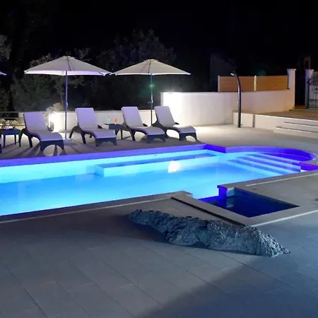 Ctns232 Holiday House With Private Pool * Gornji Dolac